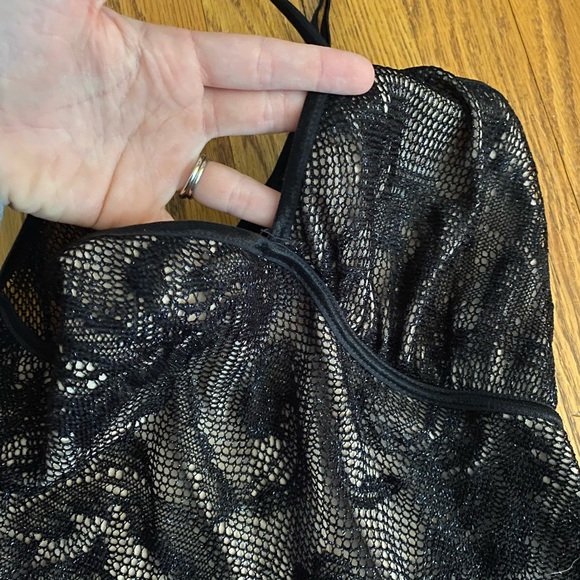 ❤️Y2K Style Bebe Cami Fringe Top❤️ - Picture 4 of 4